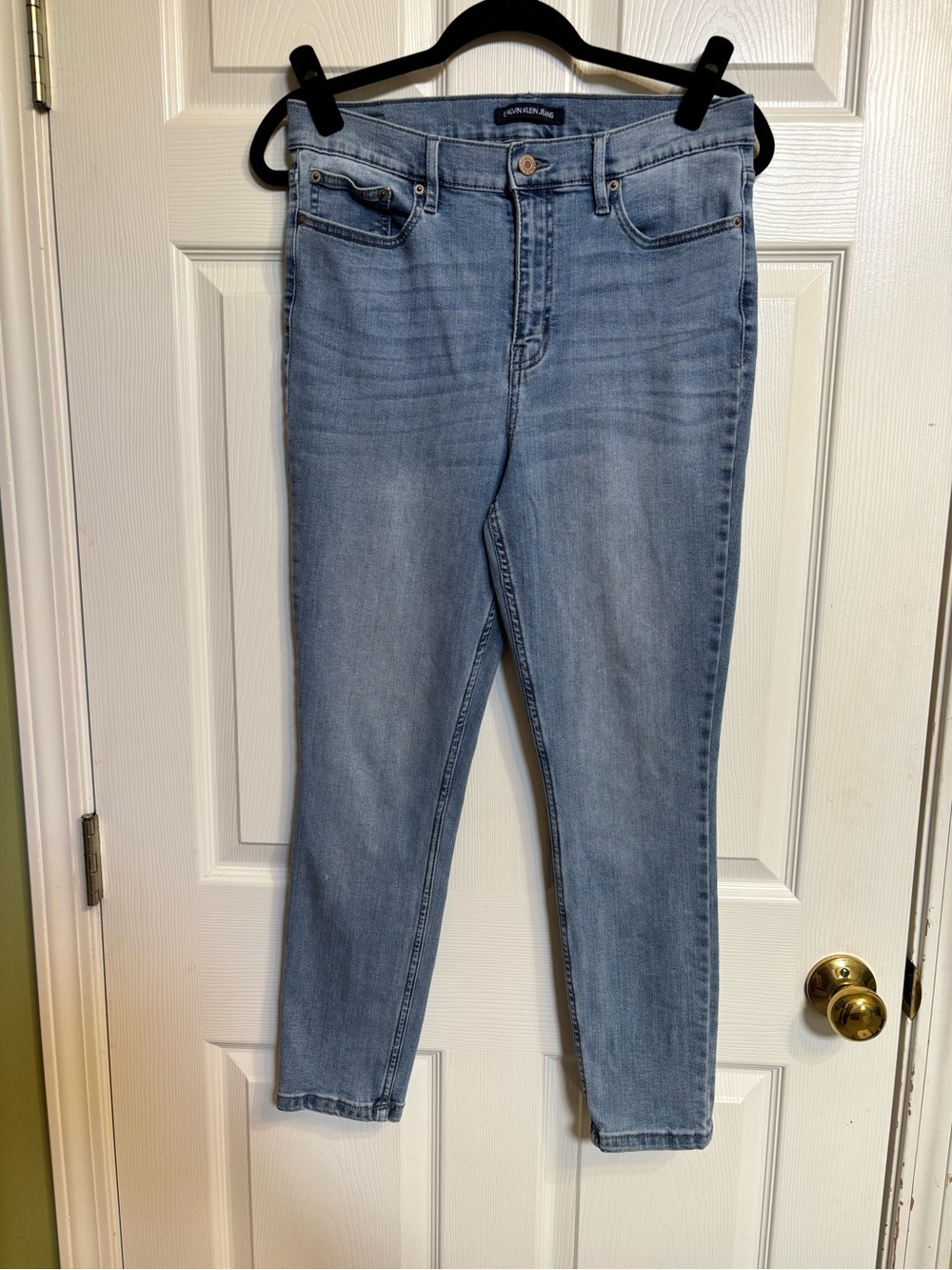 Calvin Klein Jeans Light Blue High-Rise Denim with Tan Patch and Black Tab - Picture 2 of 8
